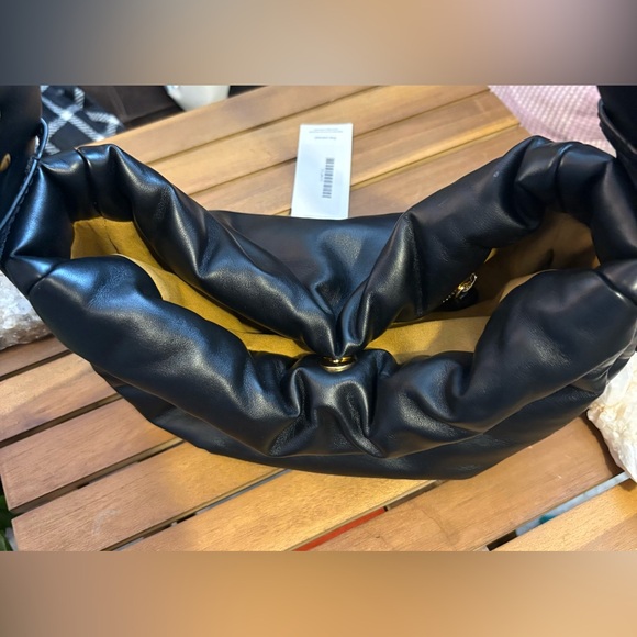 Stella McCartney Vegan Leather Shoulder Bag (black) - Picture 15 of 16